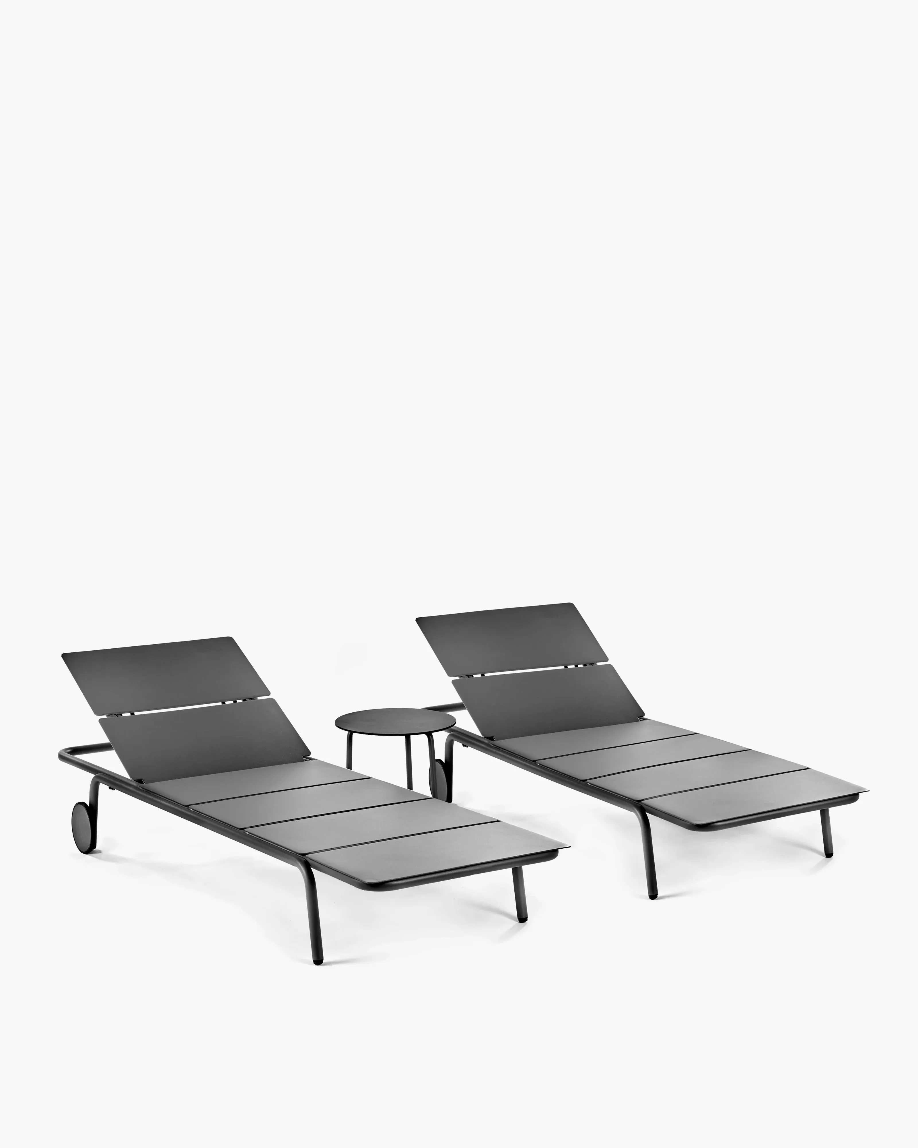 August Aluminum Sun Lounger