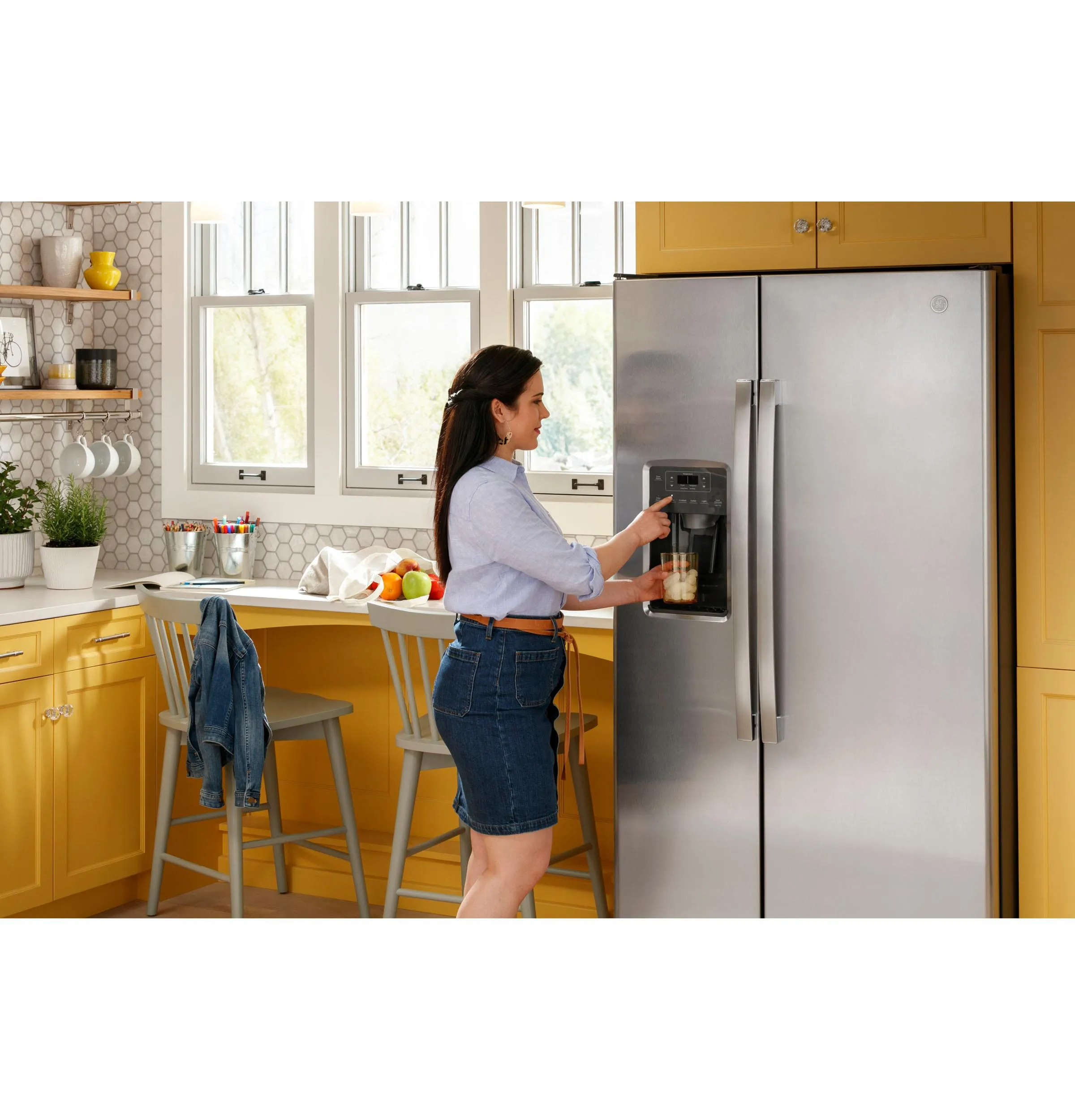 GE® 23.0 Cu. Ft. Side-By-Side Refrigerator