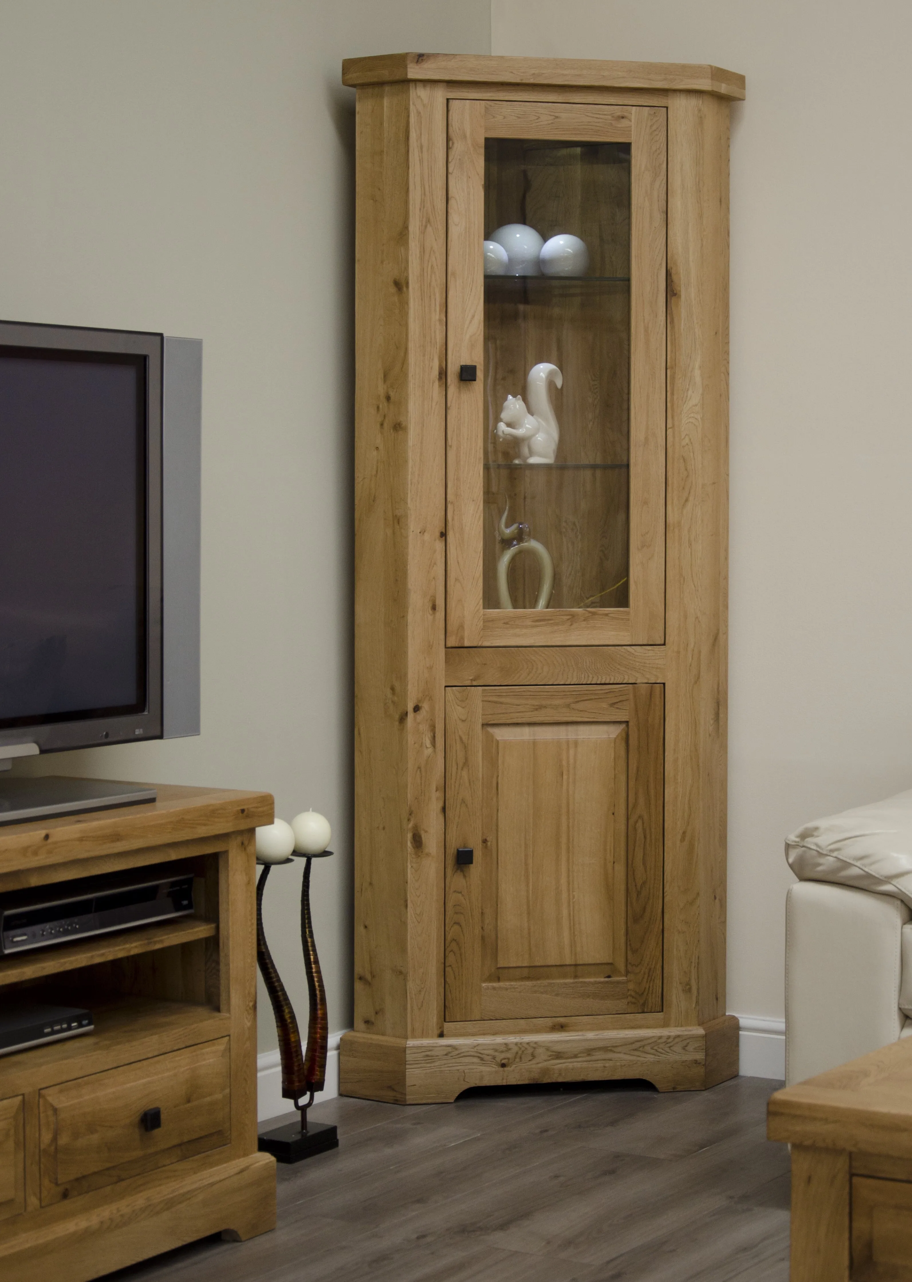 Warwick Oak Corner Display Unit