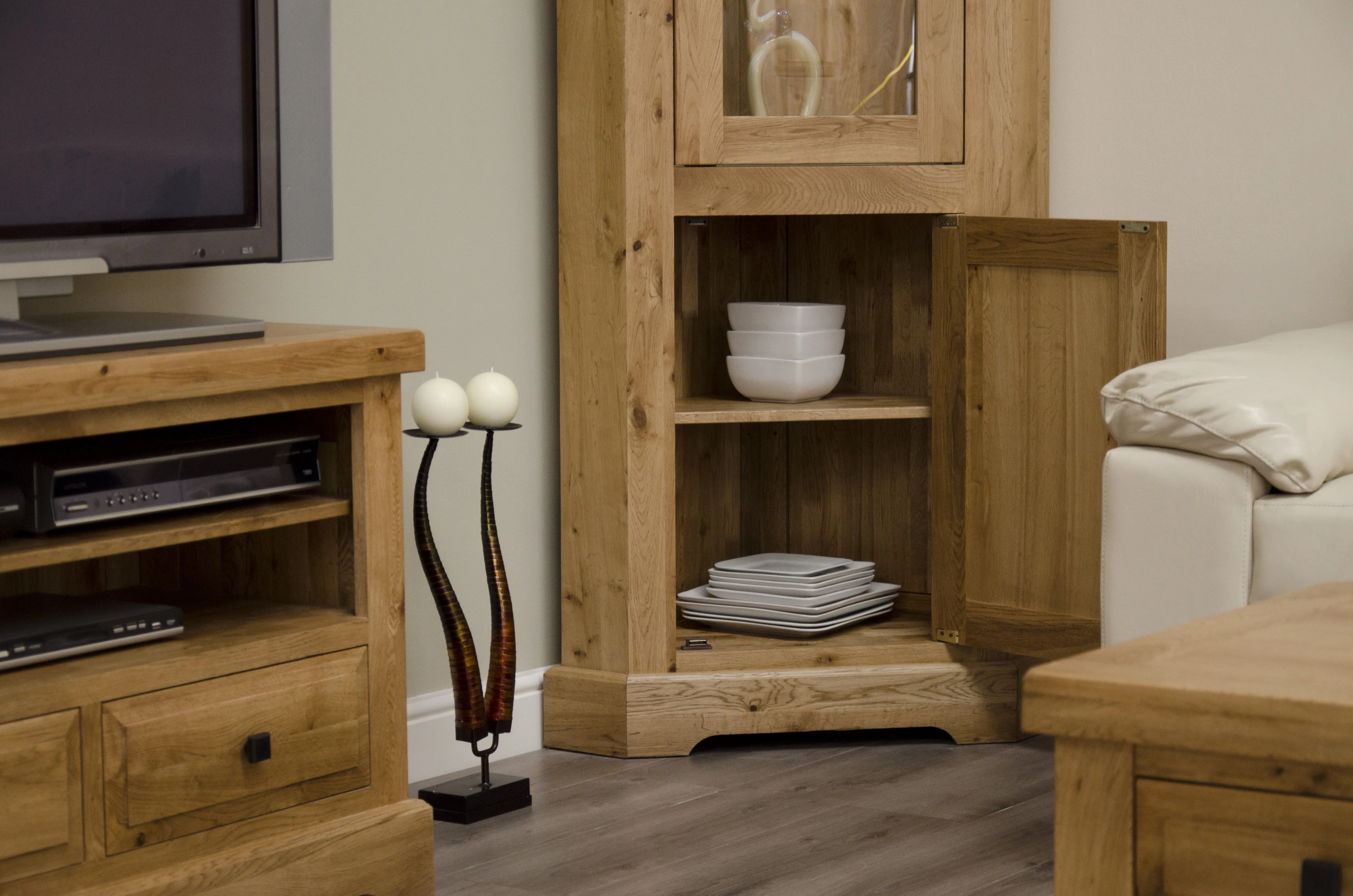 Warwick Oak Corner Display Unit